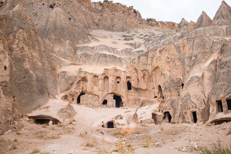 Kapadokya Kilise ve Manastırları